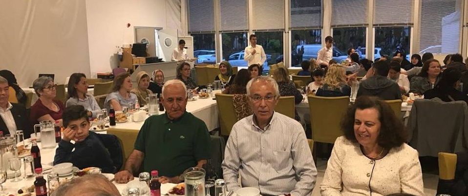 33074601 10155827634509620 7183388461041188864 n