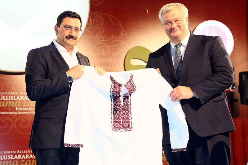 KECIORENIN KONUGU UKRAYNA KIRIM OLDU kecioren.bel.tr 23742