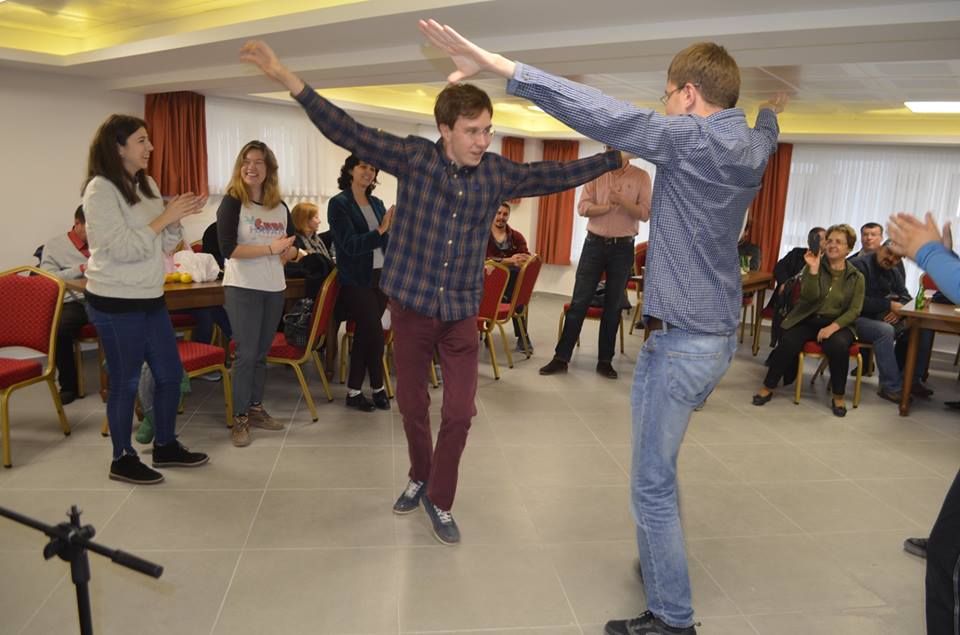 44517120 1863541313763514 957565883515928576 n