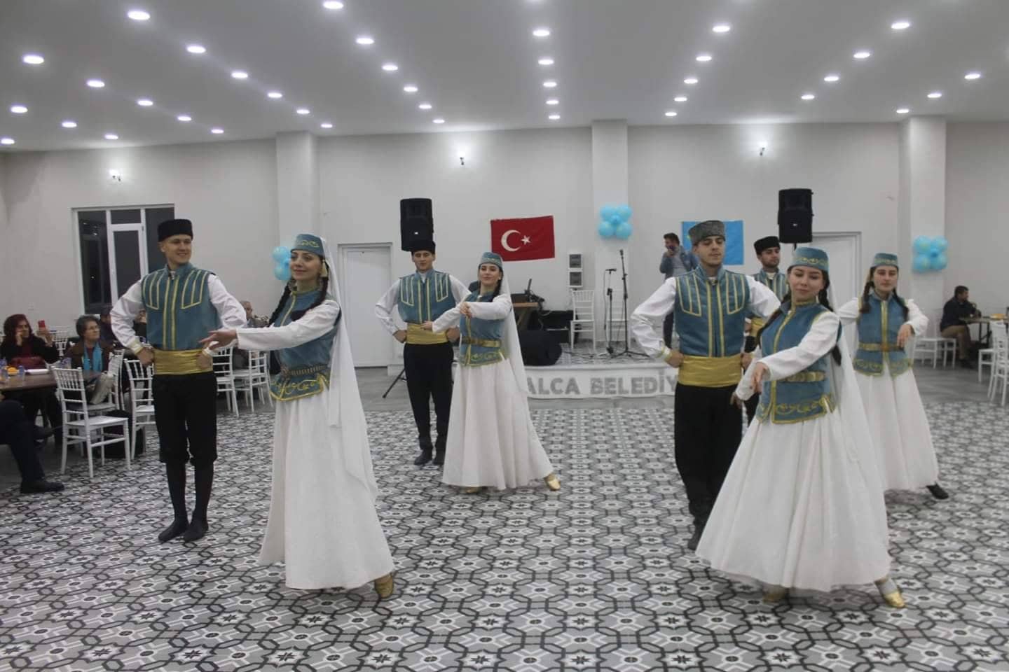 77123569 1046331699038957 8162497707240325120 n