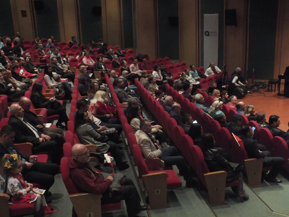 47217963 10215586049915758 867492606773297152 n