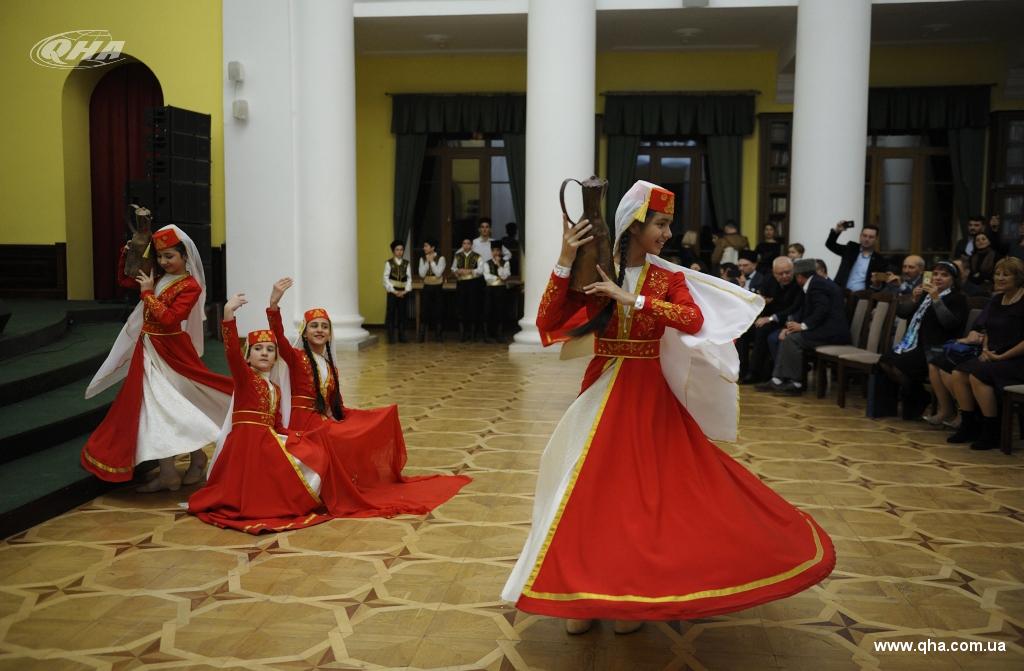 544b1093201573683f5f8573464ad8f7 m