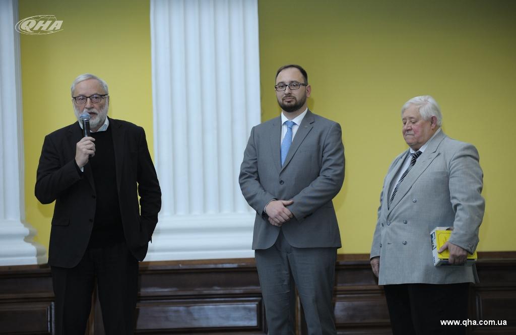 5ab1ad526e33bcc5c33900d6aec499d4 m