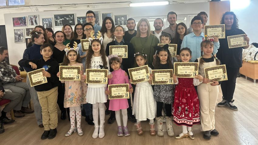 Cıyın Ansambli Sertifikalarını Aldı