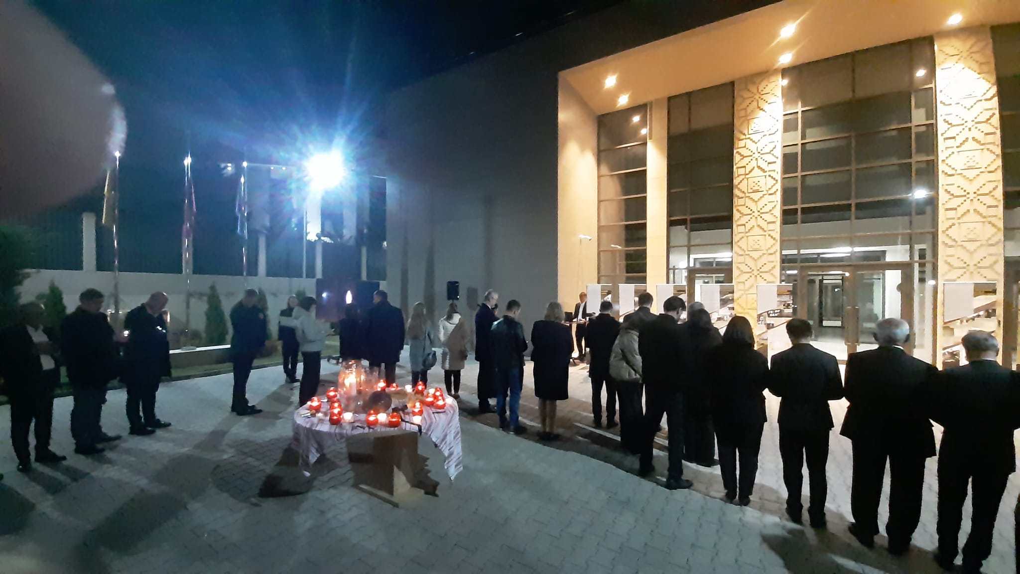 7614d8c0 c913 49fe 853c d7a4fae7e15c