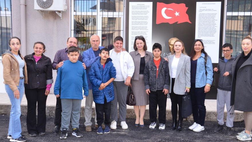Manavgat Gevher Nesibe’de Atatürk Köşesi Yenilendi