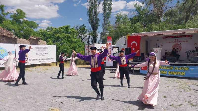 Kırım Tatar Milli Bayrak Günü Karayavşan’da Kutlandı