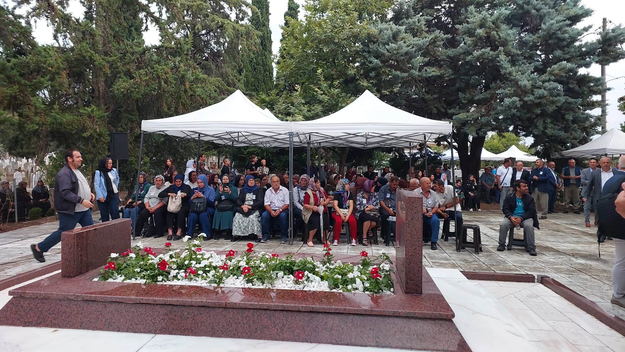 Mezar ve kadınlar