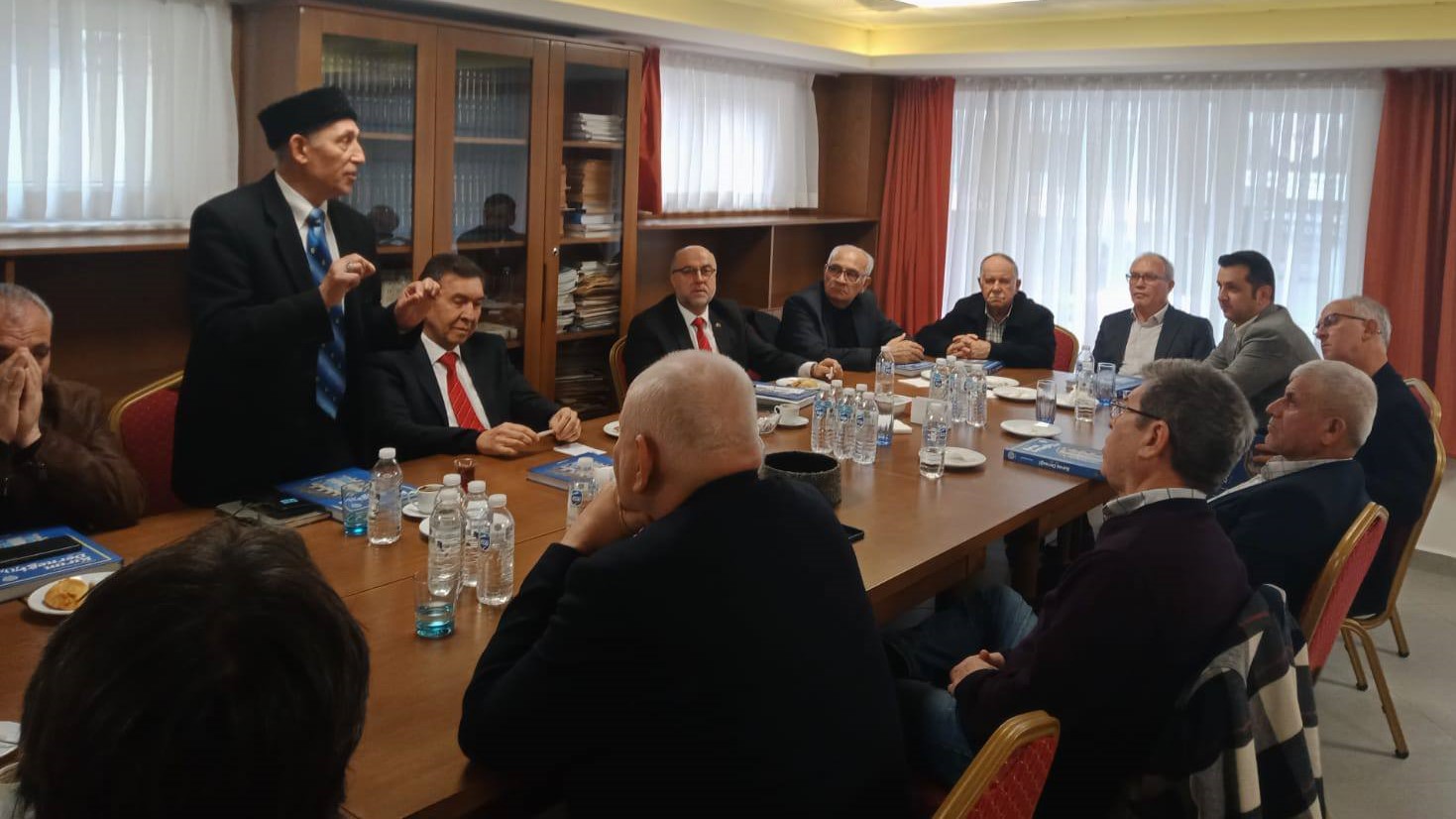 71d8c103 48d0 4b70 a5f5 6ea51149199e