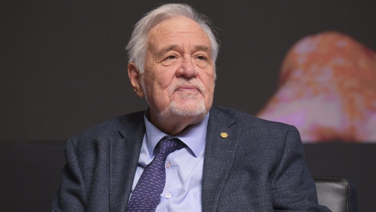 ilber ortayli 2446339