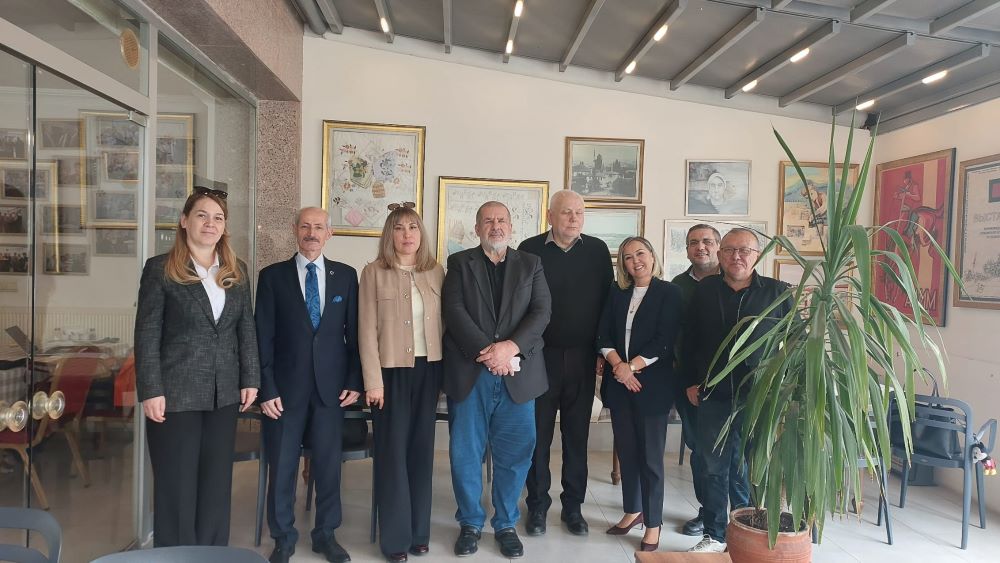 f2e07d20 2e79 4255 8ea2 bb236820fea7